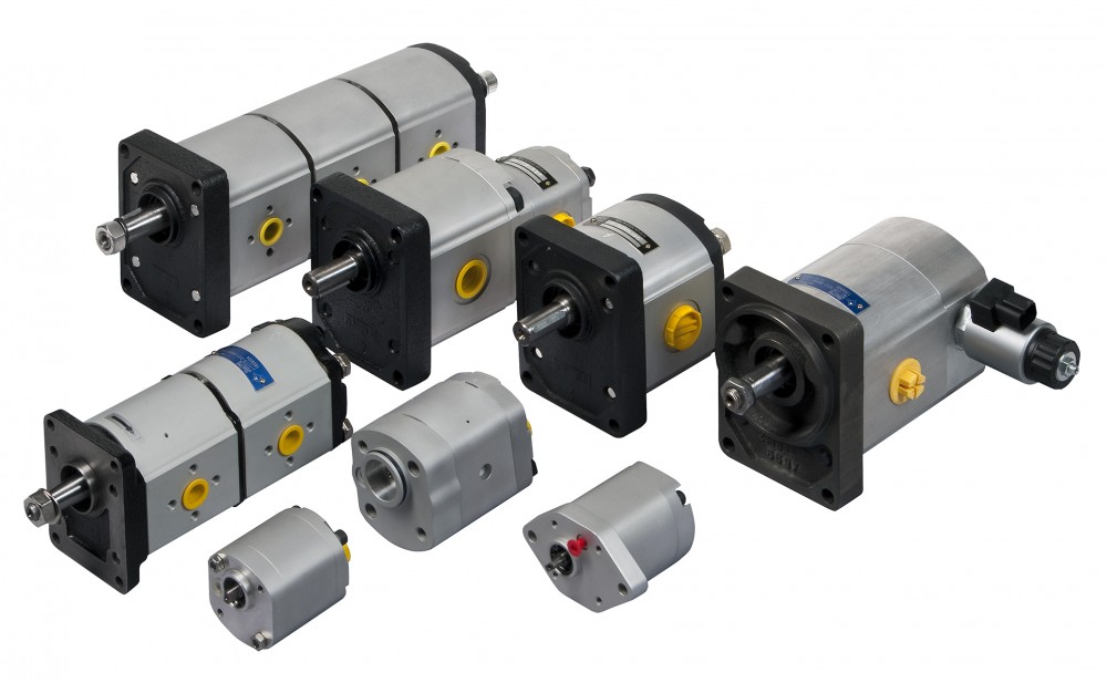 What are the advantages of hydraulic gear pumps?